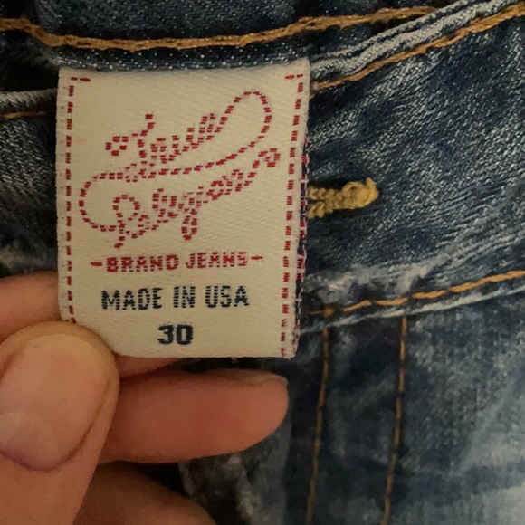 Shorts - Picture 3 of 3